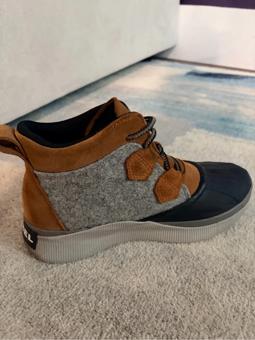 SOREL Women’s Felt & Suede Mid-Top, Waterproof shoes in Brown and Gray